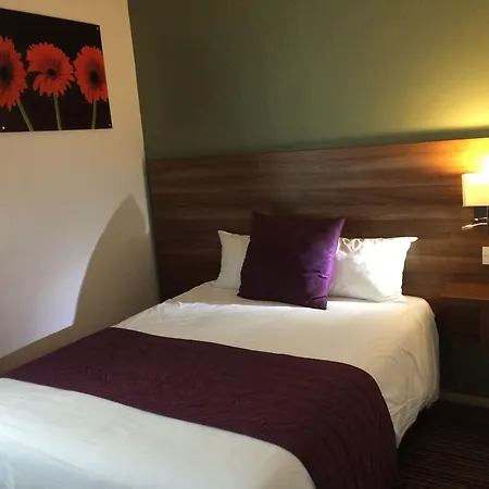 Hotel Quality Leeds Selby 3*