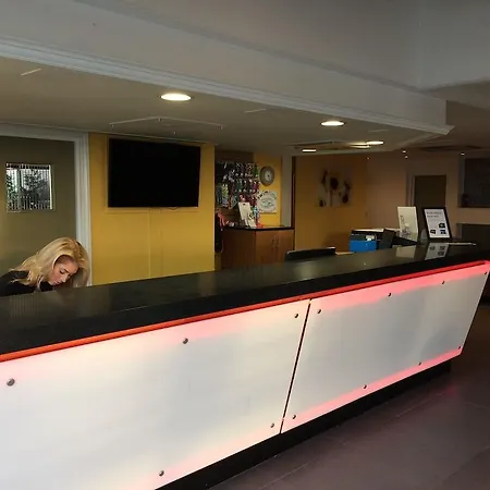Hotel Quality Leeds Selby 3*